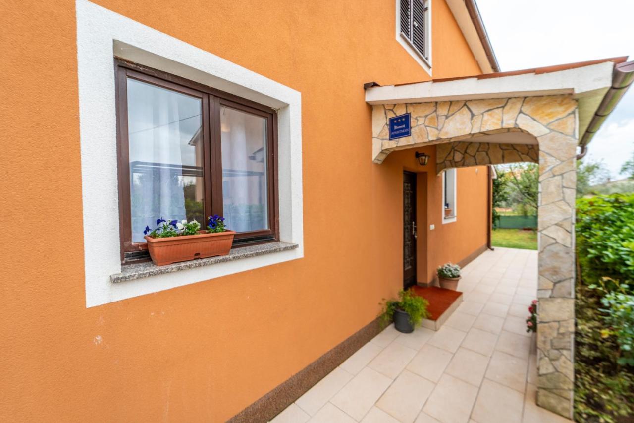 Appartamento House Silvija Pola Esterno foto